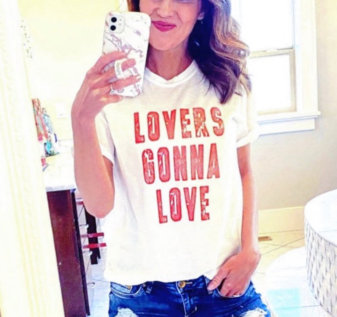 Lovers Gonna Love - Tee